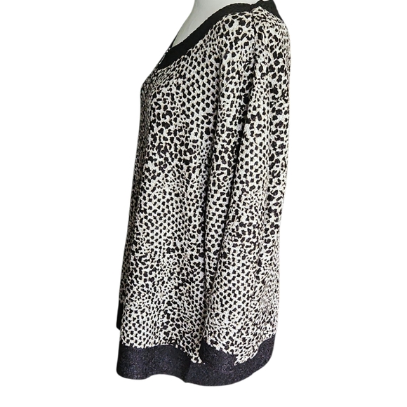 Chico's Black Textured Abstract Print Full Zip Cardigan - Picture 3 of 5